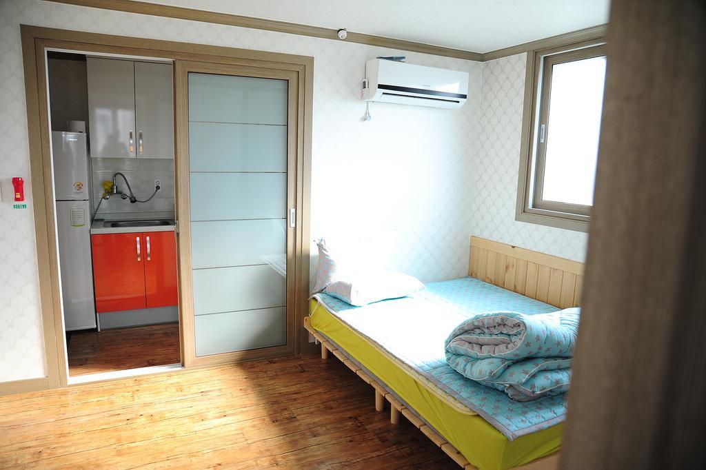 The 1St Andong Hostel Екстер'єр фото