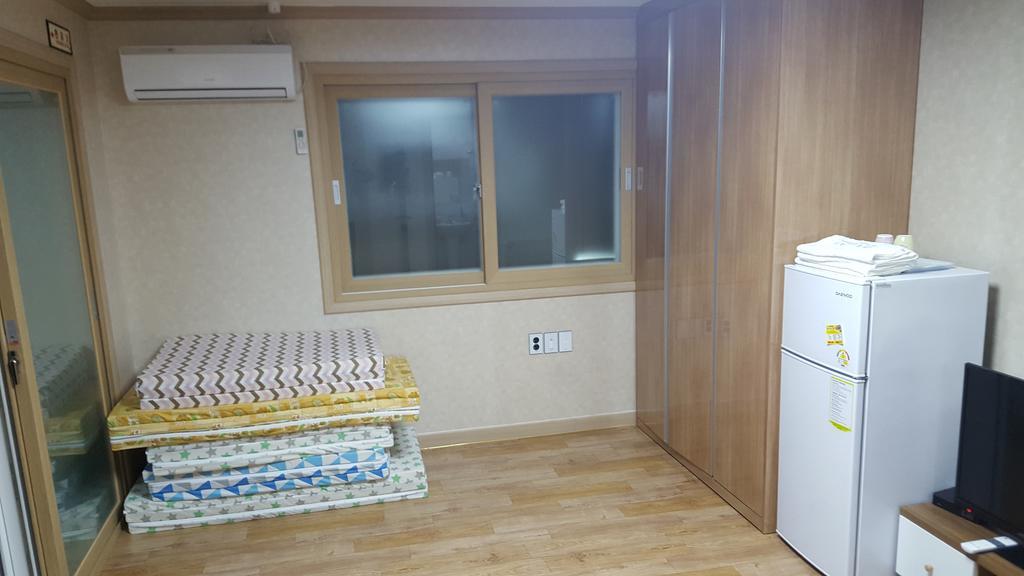 The 1St Andong Hostel Екстер'єр фото